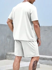 Manfinity Homme 男士大码印花T恤&腰部抽繩短褲 - 白色 - 查看 2