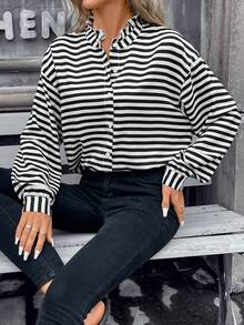 SHEIN Frenchy 條紋印花落肩袖襯衫 - 黑與白 - 查看 5