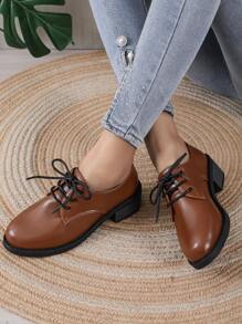 Scarpe da donna con tacco basso stringate, in colore unito - Castano - Visualizzare 6