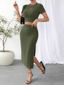 SHEIN Essnce Solid Crop Tee & Split Thigh Skirt - Army Green - View 1