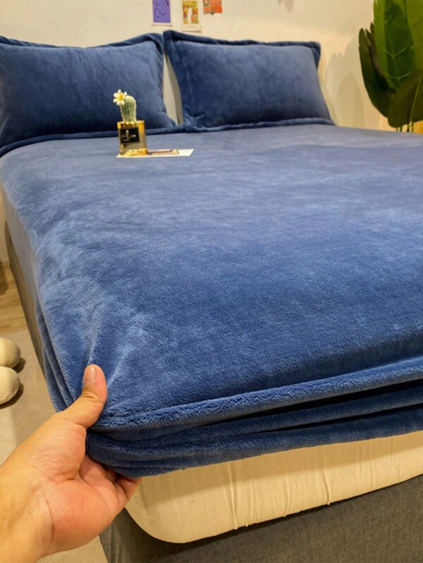 3pcs Blue Crystal Velvet Bedding Set