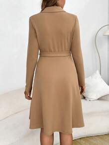 SHEIN Thai sản Cổ áo Nút ven Đầm - Màu Khaki - Xem 2