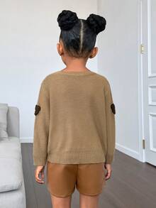 SHEIN Cô Gái Trẻ Bản vá Gấu Thả vai Áo len - Màu nâu  Mocha - Xem 2