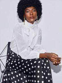 Maija 燈籠袖前繫帶襯衫