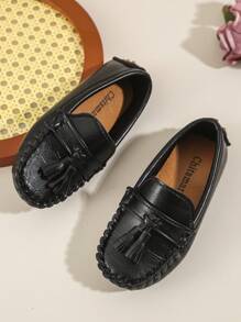 Comfortable Slip-on Loafers With Tassel Decoration