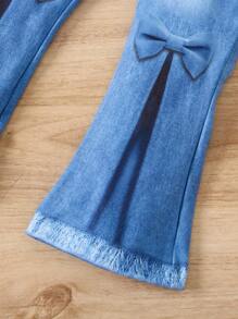 SHEIN 年轻女孩心形印花纹理 T 恤和牛仔效果喇叭裤套装 - 藍白色 - 查看 5