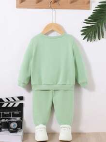 SHEIN Baby Boy Slogan Graphic Sweatshirt & Sweatpants - Green - View 2