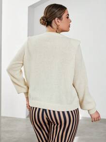 SHEIN Privé 大碼素色墊肩套頭毛衣 - 米色 - 查看 2