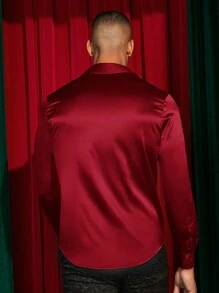 Manfinity Fever City Áo sơ mi nam vải satin cài nút phía trước, dành cho mùa thu - Đỏ - Xem 3