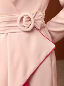 MOTF PREMIUM 交疊領環鏈不對稱下擺洋裝 - 淺粉色 - 查看 5