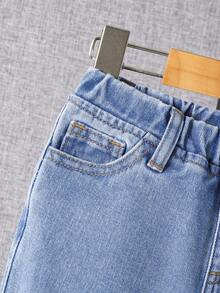 SHEIN Young Boy Flap Pocket Side Cargo Jeans - Medium Wash - View 4