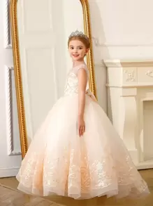 少女無袖蕾絲香檳色公主裙,帶蓬蓬裙,適用於展示和演出