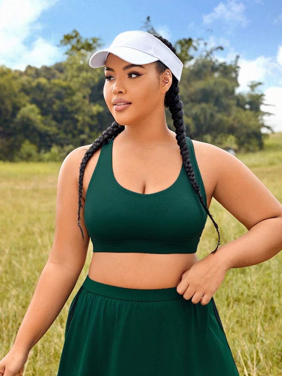 Easithlete Plus Solid Criss Cross Back Sports Bra