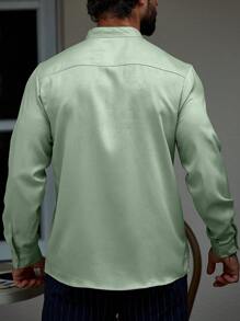 Manfinity Homme 男士纯色纽扣衬衫（不含T恤），适合秋季穿着，长袖上衣 - 薄荷綠 - 查看 2