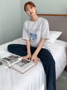 DAZY Letter & Floral Print Drop Shoulder Tee & Gingham Print Pants Lounge Set Pajama - Blue - View 4