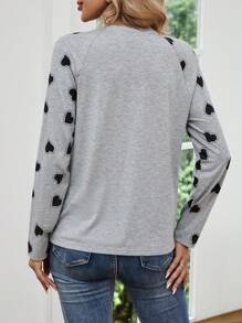 SHEIN LUNE 愛心和字母圖案插肩袖T恤 - 淺灰色 - 查看 2