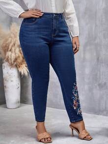 SHEIN LUNE Plus Floral Embroidery Skinny Jeans - Dark Wash - View 7