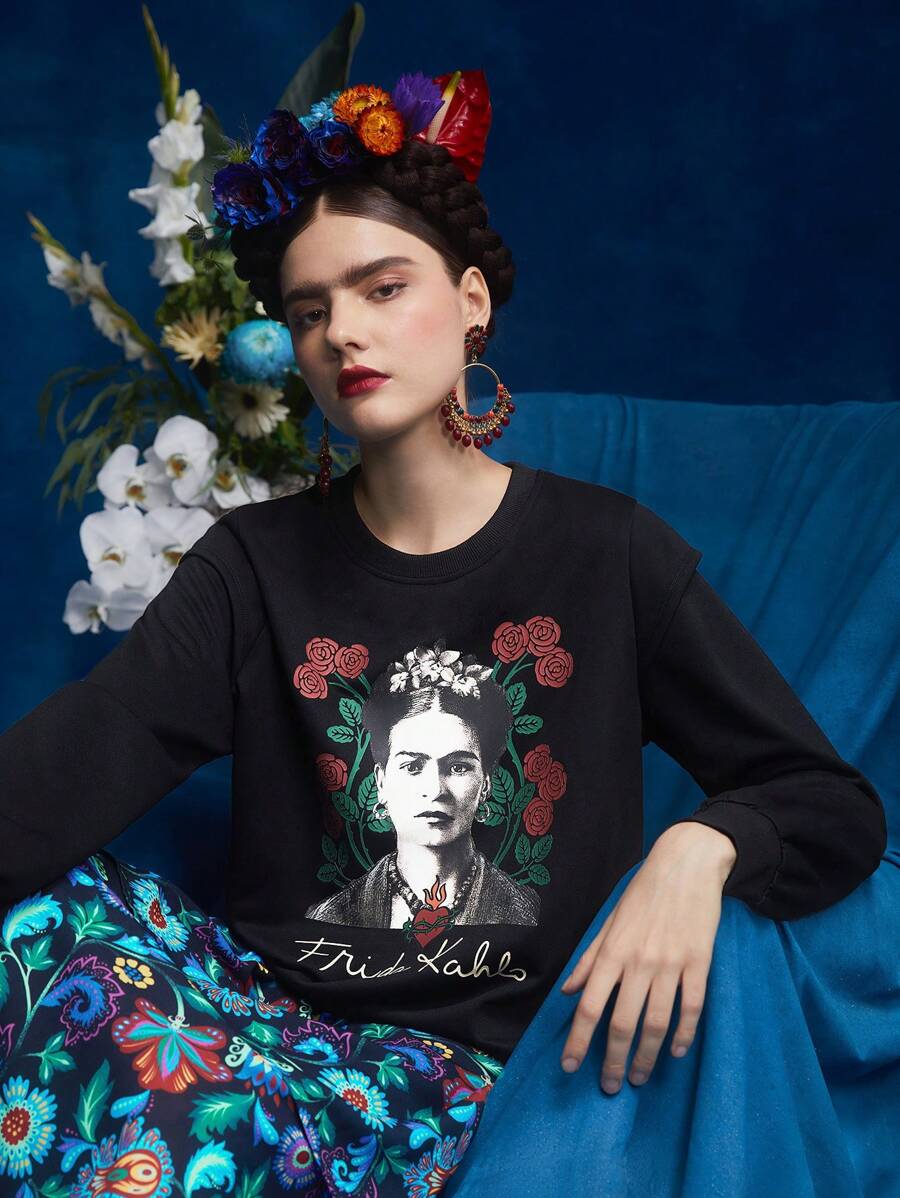 Frida Kahlo X SHEIN Sudadera con estampado floral con figura de hombros caídos - Negro - Ver 1
