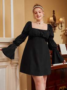SHEIN MOD Plus Square Neck Flare Sleeve Ruched Bust Dress
