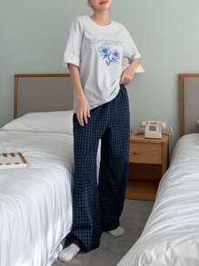 DAZY Letter & Floral Print Drop Shoulder Tee & Gingham Print Pants Lounge Set Pajama - Blue - View 5