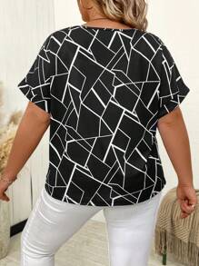 SHEIN LUNE Plus Geo Print Batwing Sleeve Tee - Black and White - View 2