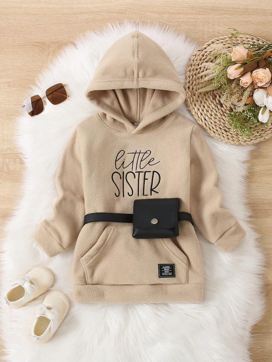 SHEIN 女小童字母刺繡袋鼠口袋連帽衛衣裙帶腰包 - 卡其色 - 查看 1