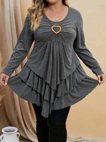 EMERY ROSE Plus Heart-ring Detail Asymmetrical Hem Tee