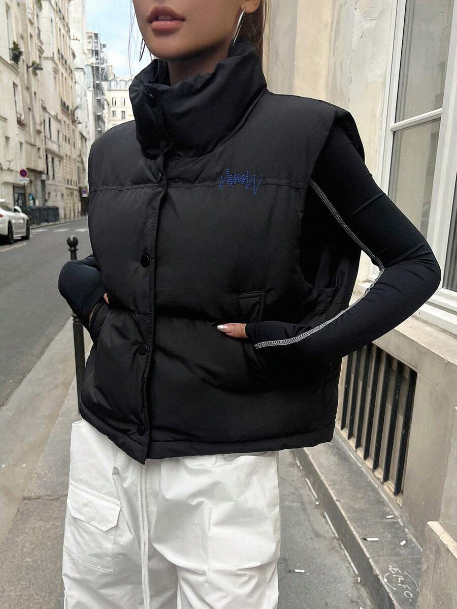 DAZY 字母图案按扣前背心加厚棉衣，女式冬季外套 - 黑色 - 查看 1