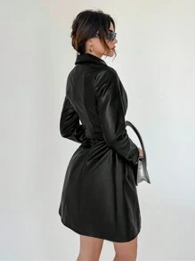 Aloruh 西裝領腰帶亮面外套 - 黑色 - 查看 2