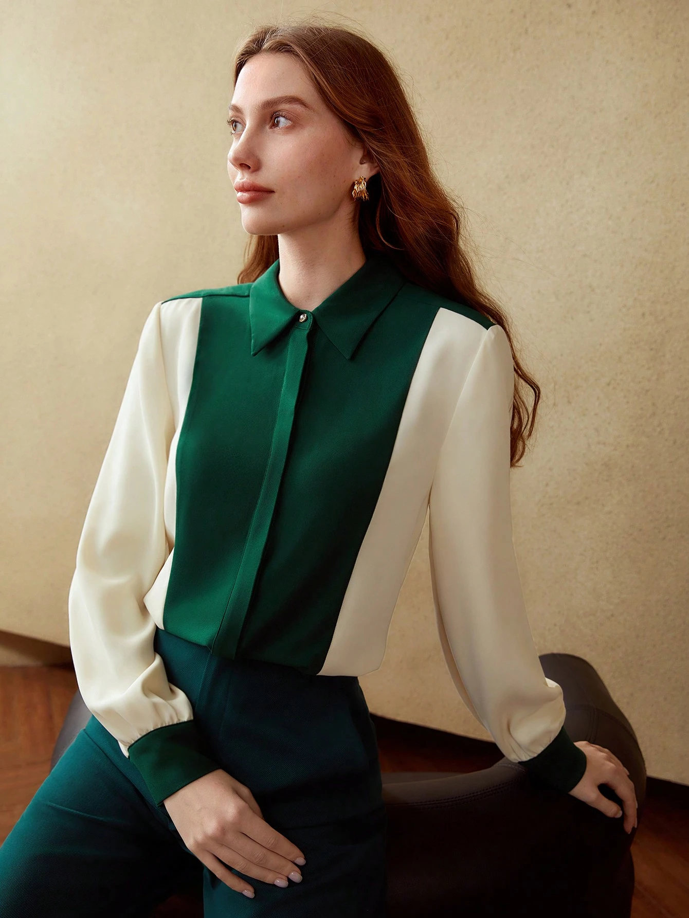 TWO-TONE BUTTON-UP SHIRT