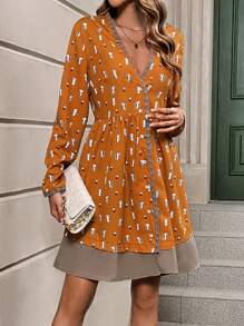 SHEIN Clasi 卡通圖案拼接邊圍裹細節洋裝 - 彩色 - 查看 6