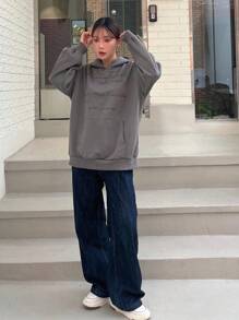 DAZY 標語圖案袋鼠口袋落肩袖連帽衫 - 灰色 - 查看 3