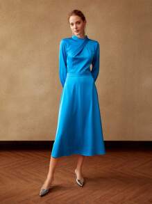 MOTF PREMIUM RUCHED MOCK-NECK DRESS