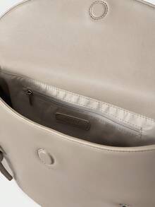 MOTF PREMIUM 蝴蝶結裝飾蓋子馬鞍包時尚肩袋 - 淺灰色 - 查看 7