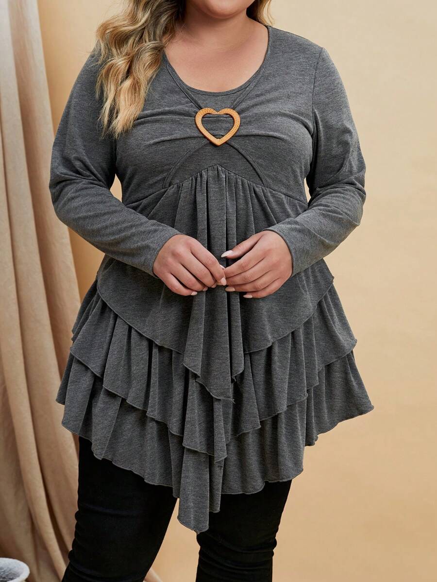 EMERY ROSE Plus Heart-ring Detail Asymmetrical Hem Tee