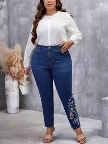 SHEIN LUNE Plus Floral Embroidery Skinny Jeans - Dark Wash - View 3