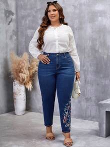 SHEIN LUNE Plus Floral Embroidery Skinny Jeans - Dark Wash - View 4