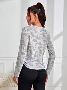Easithlete Camo Print Curved Hem Sports Tee Gym Top - Grey - View 2