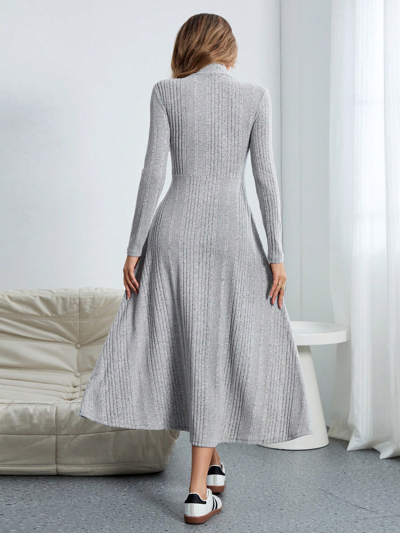 فستان طويل فضفاض عادي بياقة مستديرة للمراهقات، بتص...