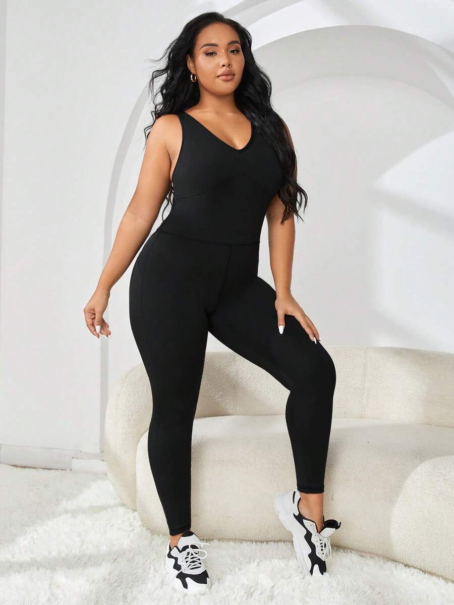 Plus Solid Crisscross Backless V Neck Sports Jumpsuit - Black - View 1