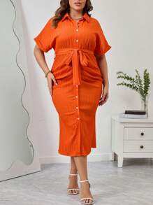 SHEIN Privé Talla grande Vestido camisero fruncido con botón delantero con cinturón - Naranja - Ver 4