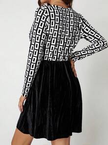 SHEIN Clasi 幾何印花疊領洋裝 - 黑與白 - 查看 2