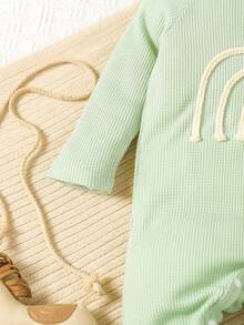 SHEIN Boys Baby Rainbow Embroidery Raglan Sleeve Jumpsuit - Green - View 5