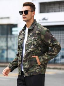 Manfinity LEGND 宽松男士长袖迷彩印花翻盖口袋牛仔夹克，秋季款 - 軍綠色 - 查看 3