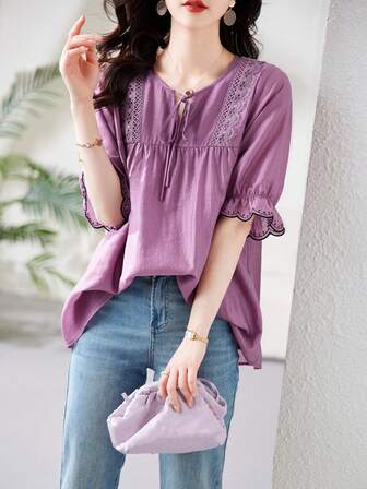 蕾絲拼接繫帶領荷葉袖襯衫