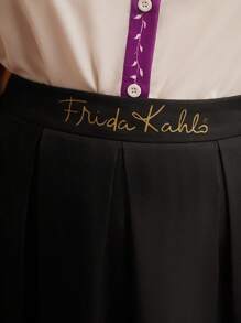 Frida Kahlo X SHEIN Hơn In hoa Chân Váy xếp ly - màu đen - Xem 3