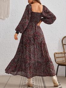SHEIN VCAY Vestido con estampado de paisley escote corazón de manga farol bajo con fruncido