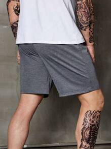 Manfinity Homme 男士大码字母貼布腰部抽繩短褲 - 灰色 - 查看 2