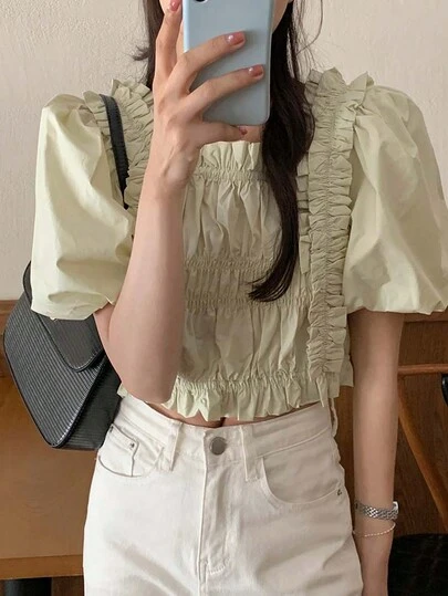 實色荷葉邊泡泡袖褶皺衫