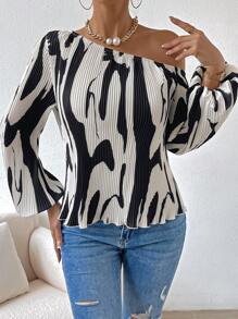 SHEIN LUNE Graphic Print Asymmetrical Neck Lantern Sleeve Blouse